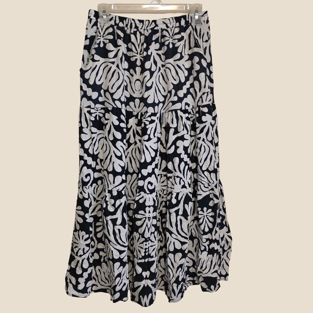 Womens Linen Blend Floral Maxi Skirt Size XS Navy Blue White Tropical Tiered